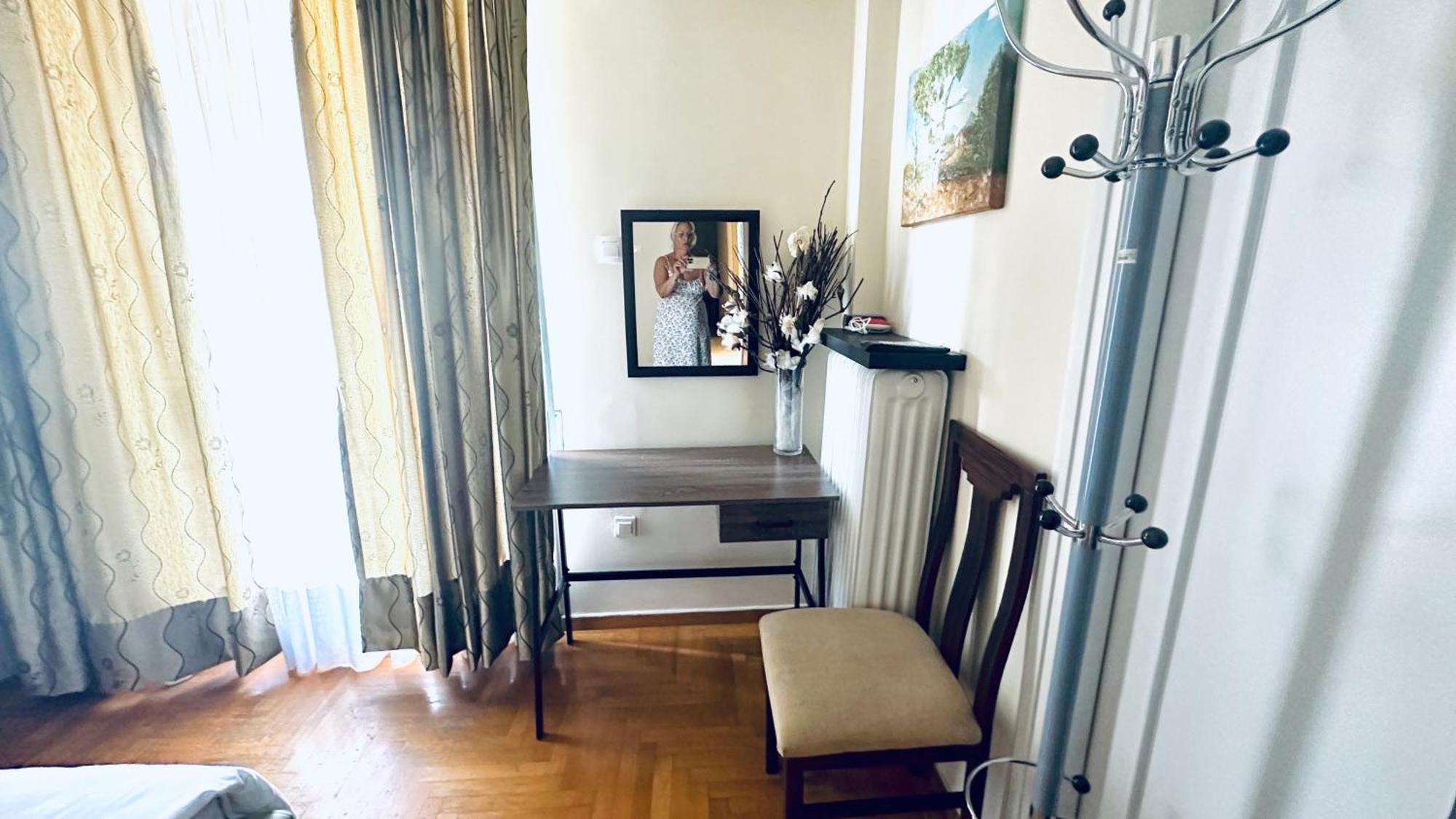 Harokopio Apartment In Aten Exteriör bild